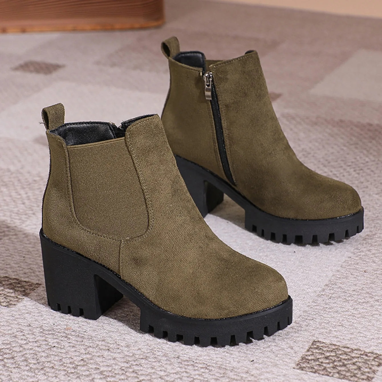 2024 Women Designer Elegant Platform Round Toe Zipper Ankle Boots Women Autumn Winter Comfy Platform Short Boots Shoes for Women