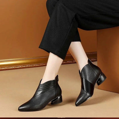 2024 Fashion Luxury Leather Ankle Boots Womens Pointed Toe Sneakers Autumn Shoes Ladies Office Low Heels