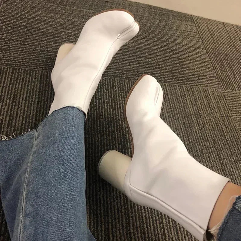 Luxury Brand Design Leather Tabi Boots Fashion Round Chunky High Heel Ankle Boots For Women Autumn Winter Split Toe Shoes