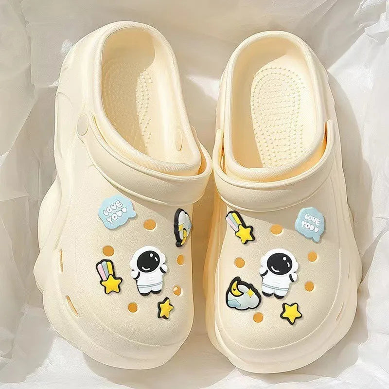 Women DIY Cute Animal button Decor Clogs Fashion Summer Spring Autumn Beach Sandals Cave Hole Female Garden Shoes Students Girls