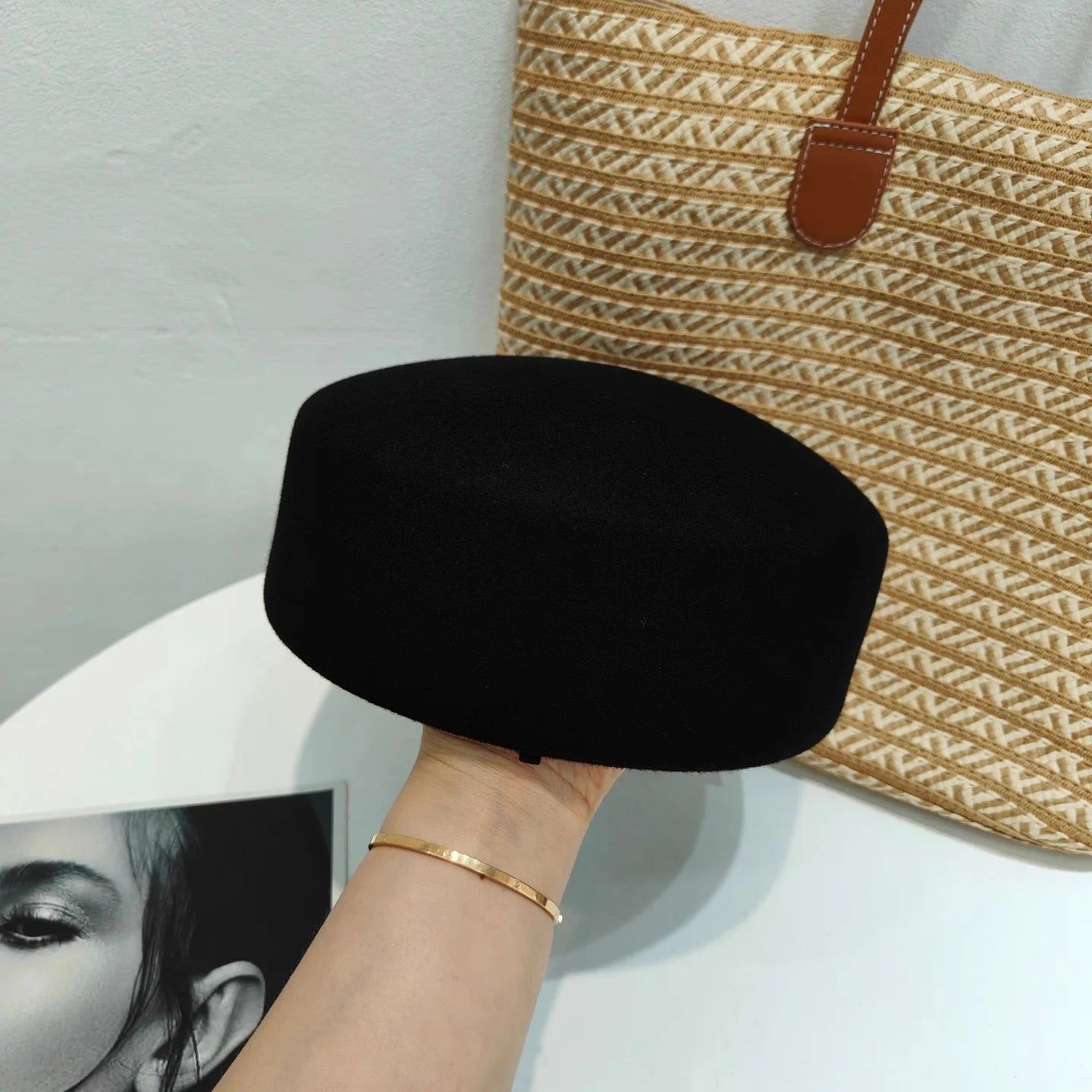 2025 Women's Hard Top Wool Beret Hat White Black Khaki Wool Felt Newsboy Hat Fashion Retro Fascinating Hostess Formal Designer