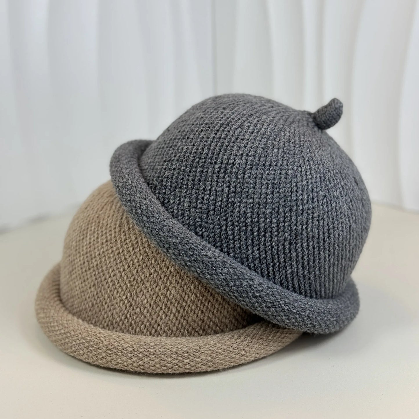 Japanese style Womens Fashion Bucket Hats Knitted Melon Skin Hats Casual Berets Landlord Hats Warm Painter Pacifier Caps 모자