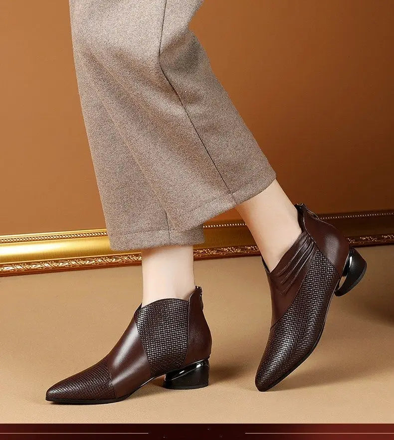 2024 Fashion Luxury Leather Ankle Boots Womens Pointed Toe Sneakers Autumn Shoes Ladies Office Low Heels