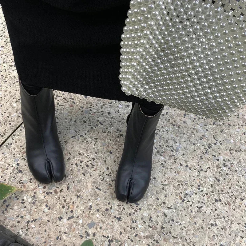 Luxury Brand Design Leather Tabi Boots Fashion Round Chunky High Heel Ankle Boots For Women Autumn Winter Split Toe Shoes