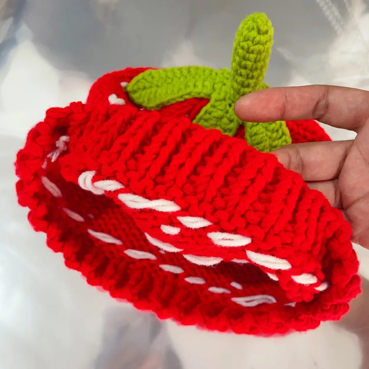 Winter Warm Hatsweet Strawberry Hat Lightweight Versatile Creative Girl Women Crochet Casual Headgear Knit Beanie Cap Skull Cap