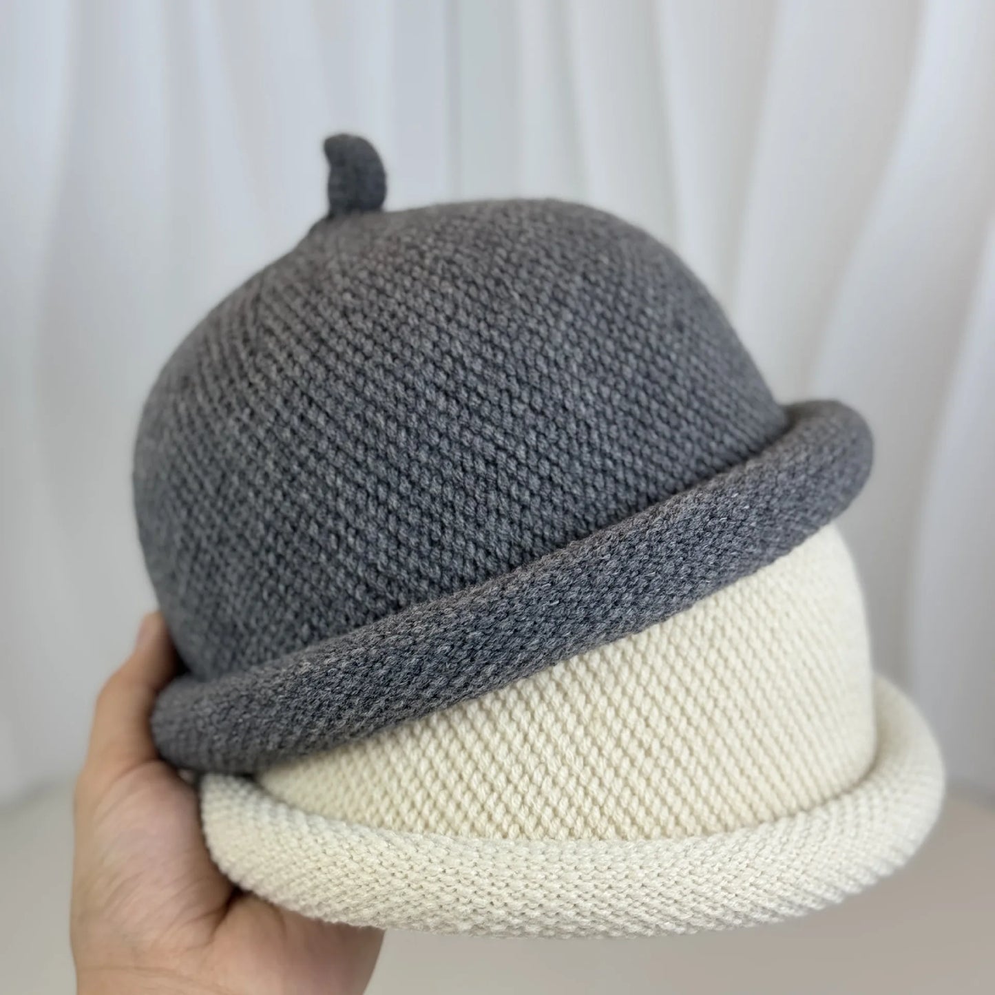 Japanese style Womens Fashion Bucket Hats Knitted Melon Skin Hats Casual Berets Landlord Hats Warm Painter Pacifier Caps 모자