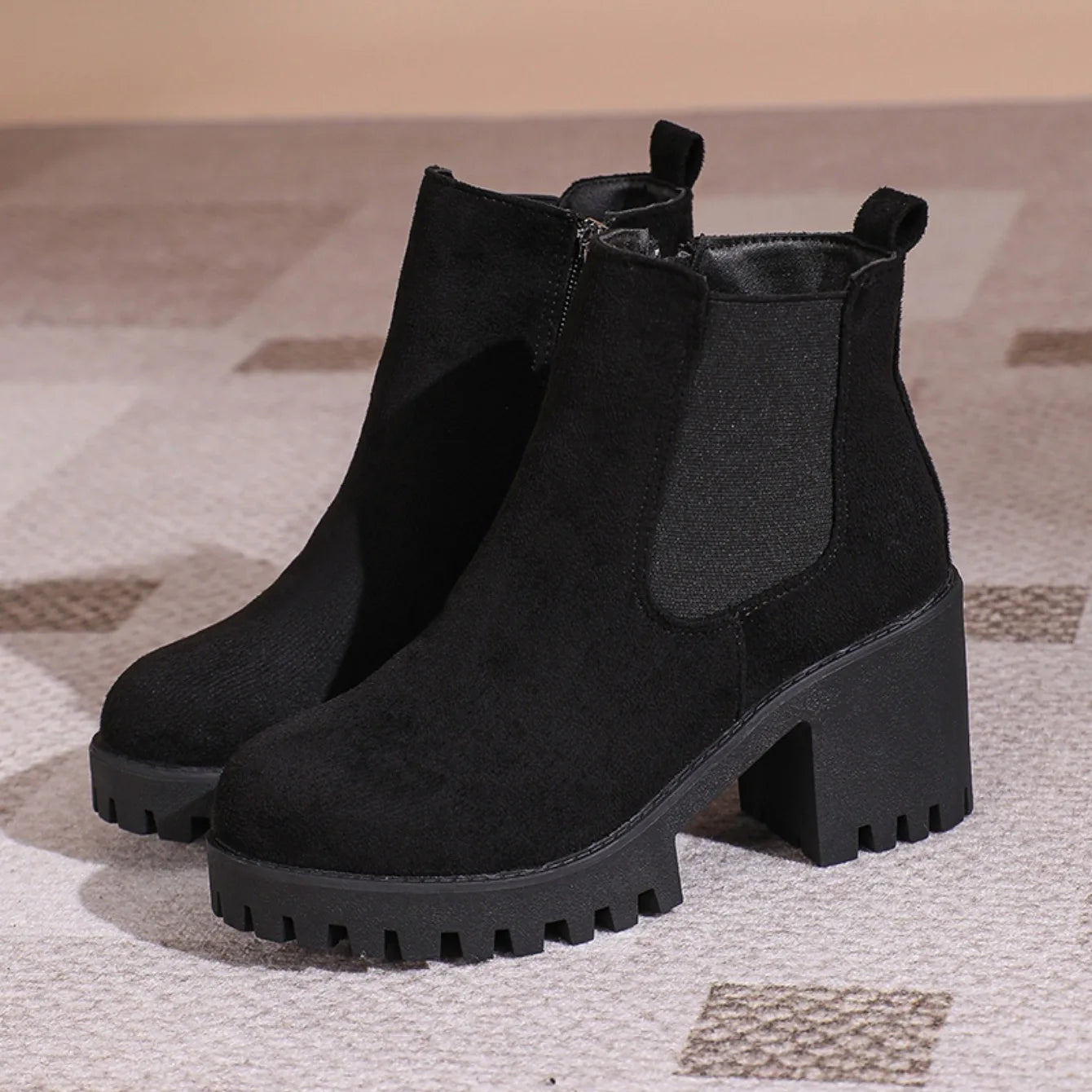 2024 Women Designer Elegant Platform Round Toe Zipper Ankle Boots Women Autumn Winter Comfy Platform Short Boots Shoes for Women