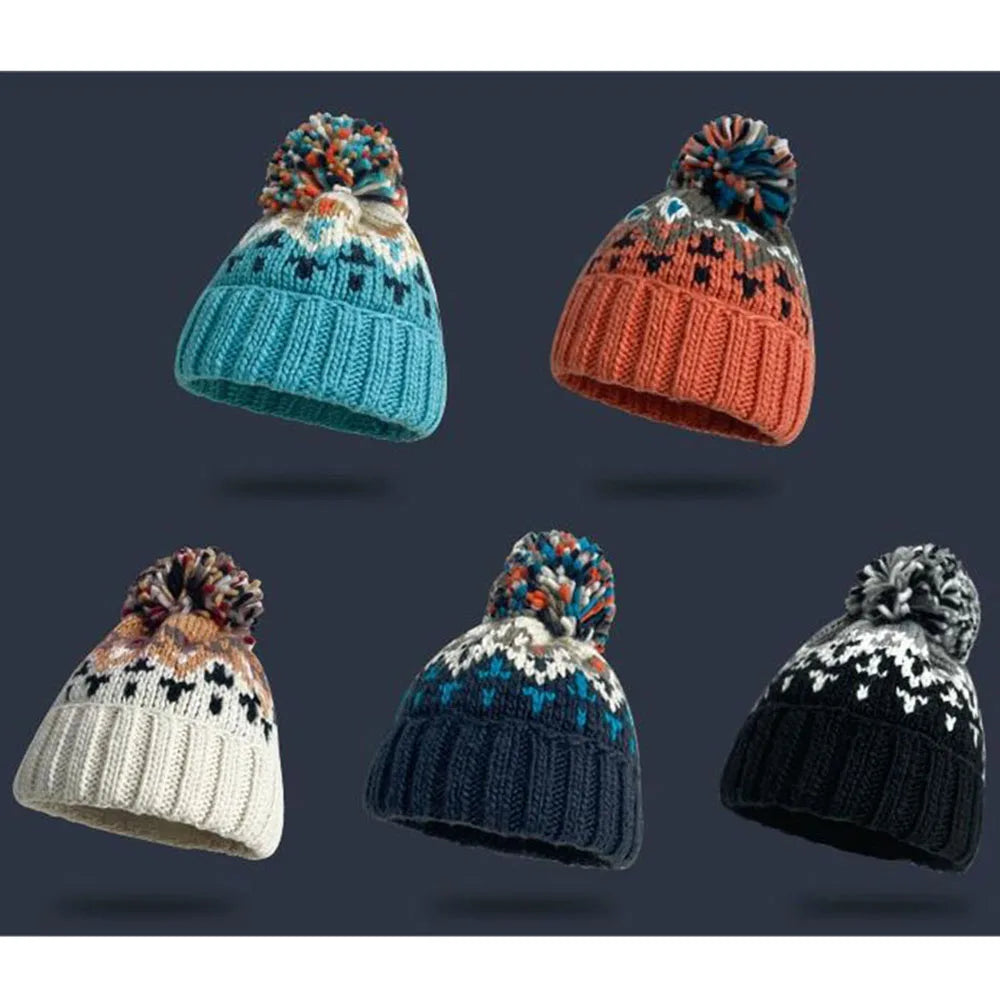 Skiing Cashmere Woman Winter Hat Autumn Beanies with Pompom Warm Wool Skullies Wholesales Acrylic Beanies Winter Hat for Woman