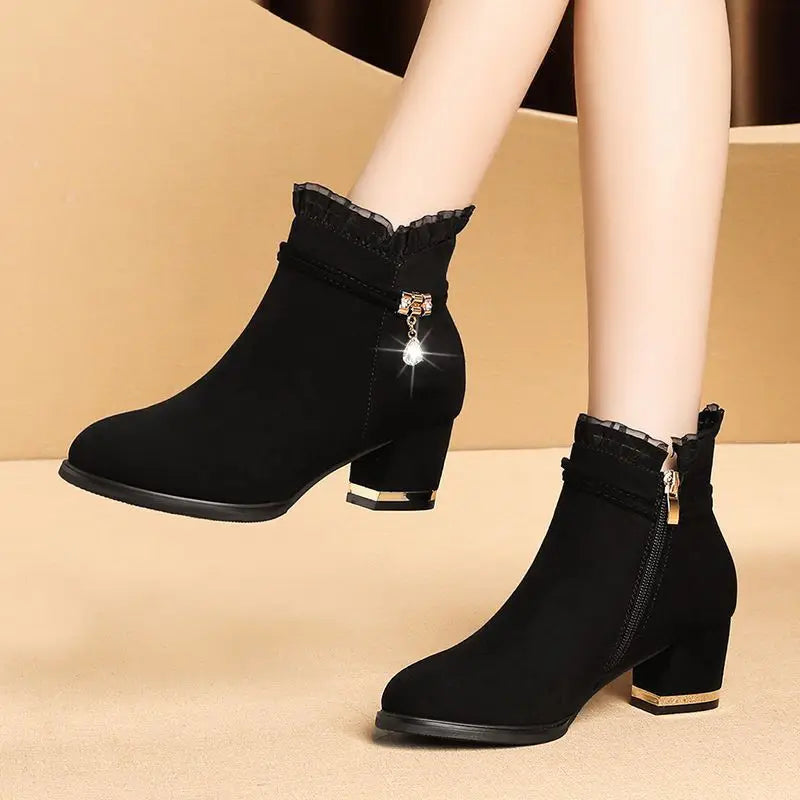New Autumn Fashion Boots Women Fur Winter Warm Pointed Ankle Boots Sexy High Heel Rhinestone Decoration Zipper Women Boots