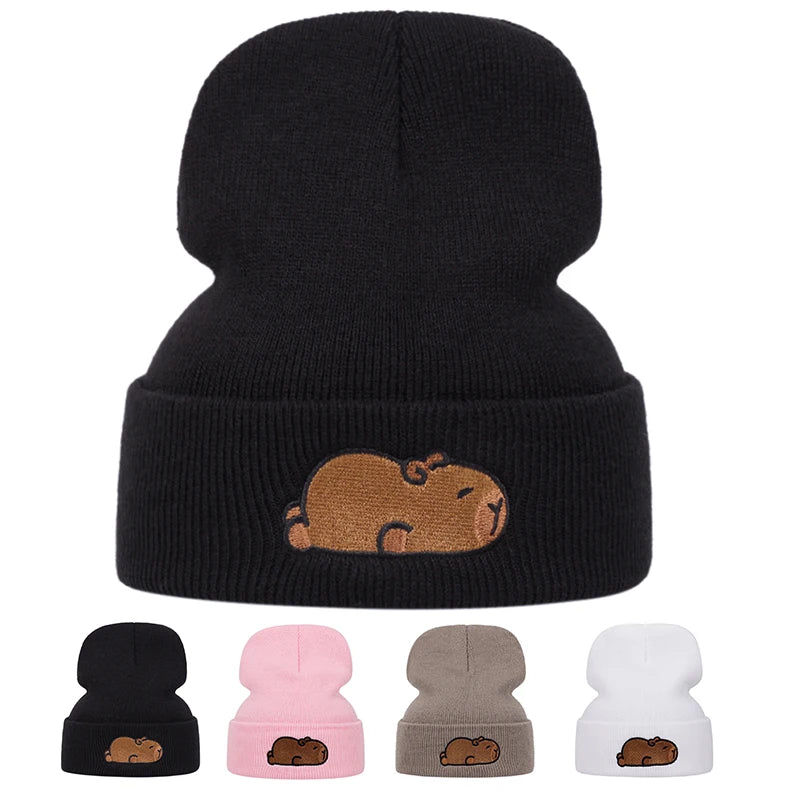 Cute capybara Capybara embroidered knitted cap, warm woolen cap for autumn and winter outdoor sports events