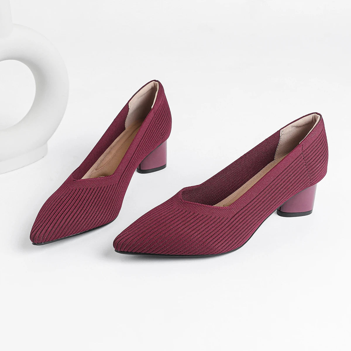 Women's high heels, pointed knit breathable and comfortable shoes (5cm high), new for autumn 2024