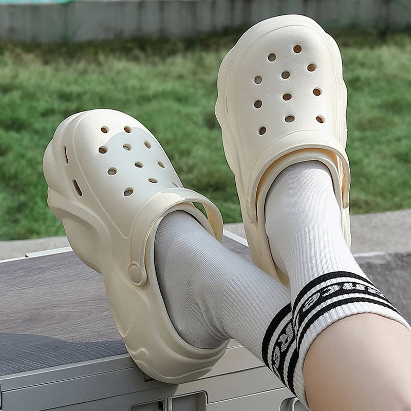 Women DIY Cute Animal button Decor Clogs Fashion Summer Spring Autumn Beach Sandals Cave Hole Female Garden Shoes Students Girls