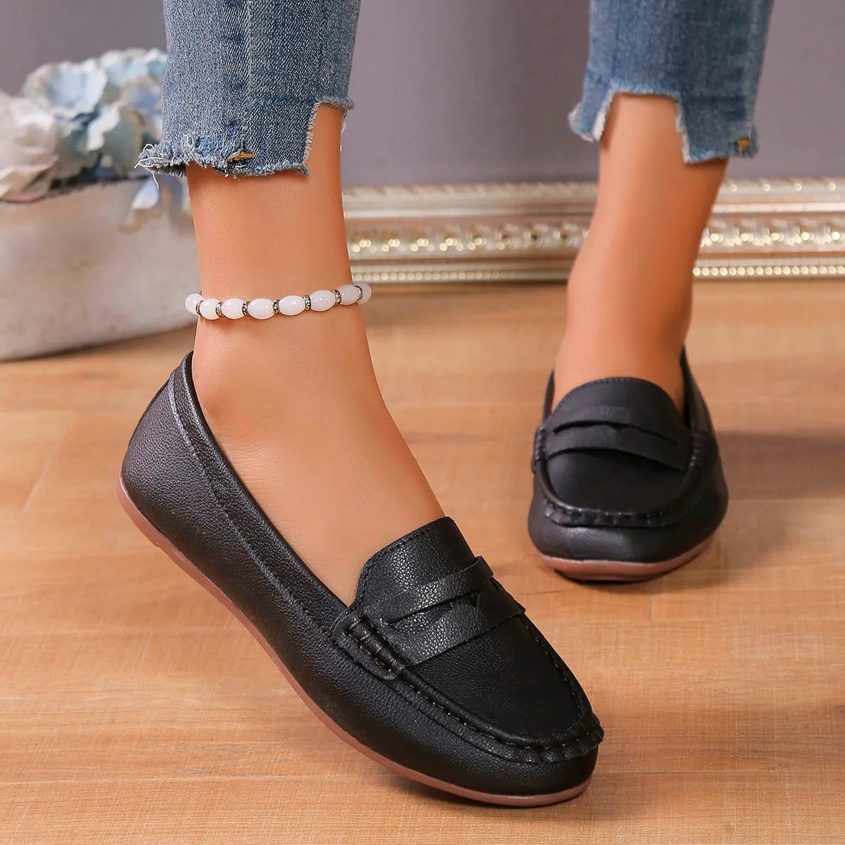 Women Flats Shoes Comfortable Lightweight Fashion Hot Loafers Spring and Autumn Shallow Casual Sneakers Outdoor Shoes for Women