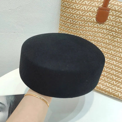 2025 Women's Hard Top Wool Beret Hat White Black Khaki Wool Felt Newsboy Hat Fashion Retro Fascinating Hostess Formal Designer