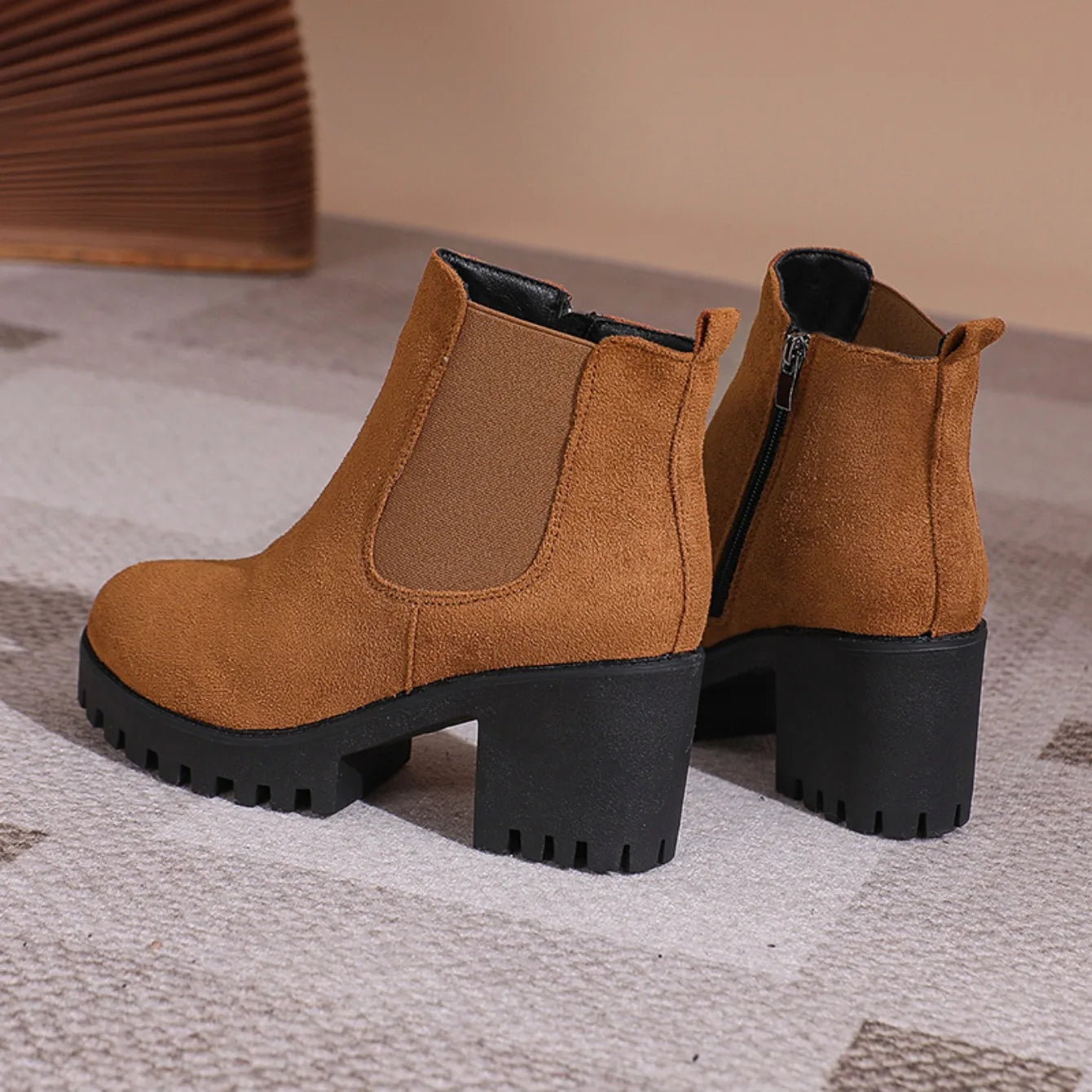 2024 Women Designer Elegant Platform Round Toe Zipper Ankle Boots Women Autumn Winter Comfy Platform Short Boots Shoes for Women